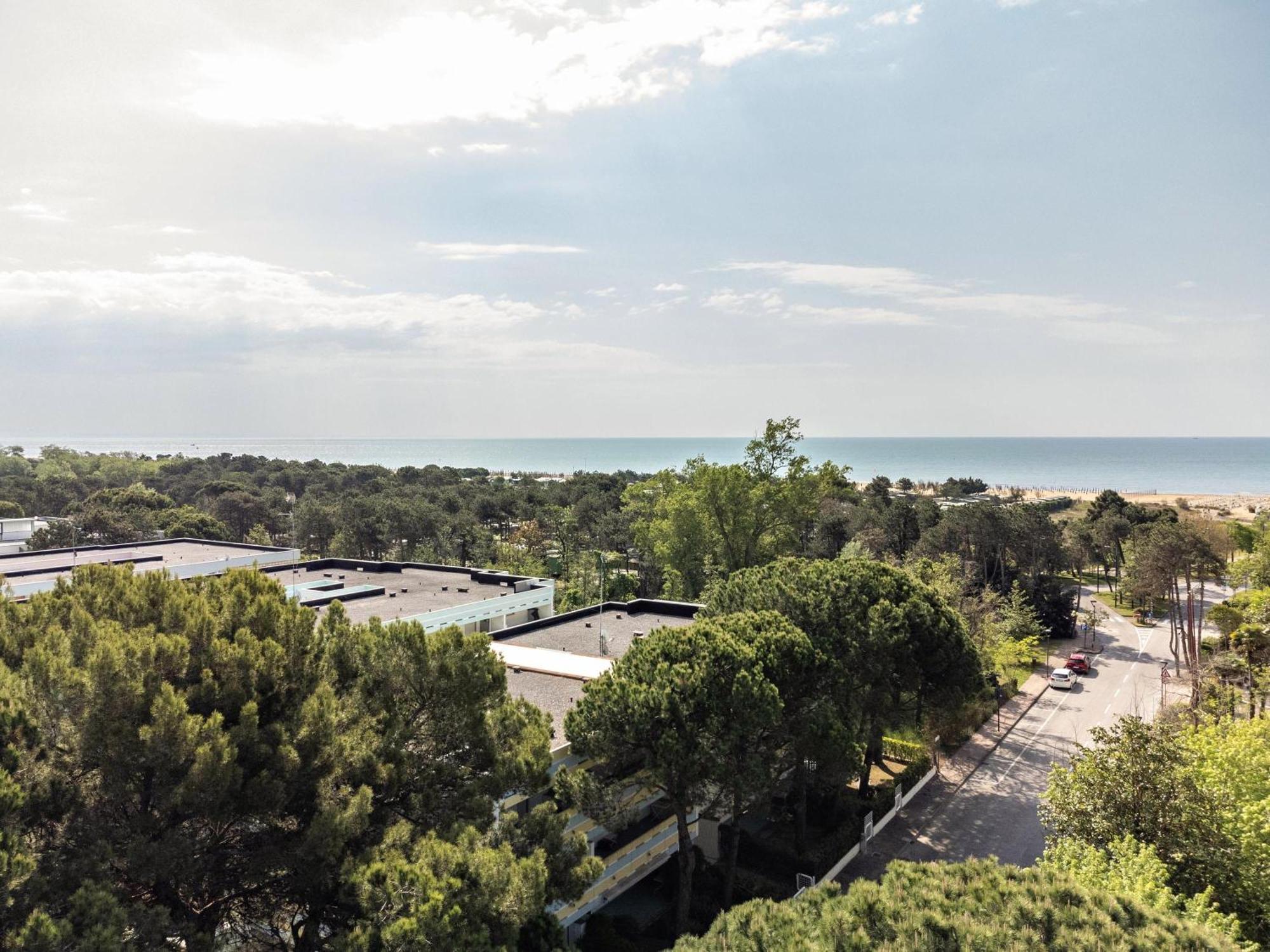 Passeggiata Al Mare Apartment *